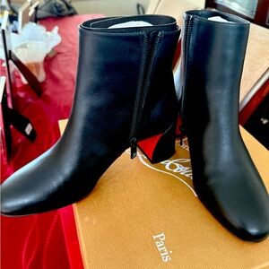 Christian Louboutin Turela booties. Size 37 (7)